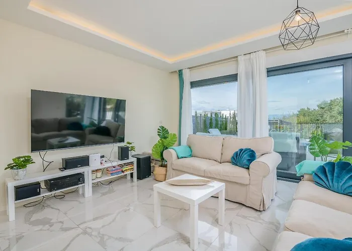 Sofija With Pool Appartement