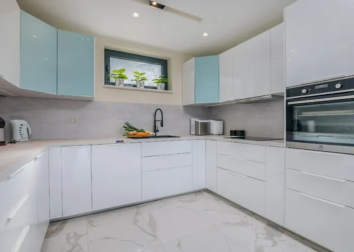 Sofija With Pool Malinska